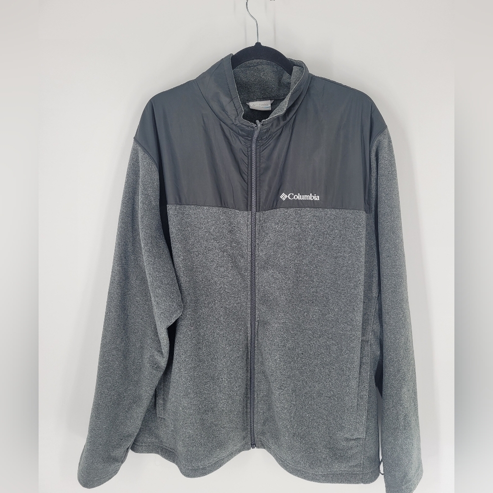 Columbia zip up men’s fleece Size XXL‎